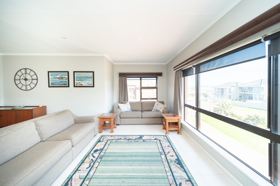4 Bedroom Property for Sale in Gonubie Eastern Cape